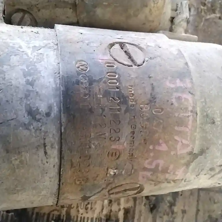 VW JETTA I. önindító. benzines 1.5 b bontott alkatrész Rendeld meg most