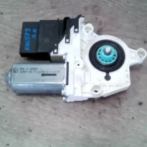 VW JETTA V 05-10 Bal hátsó ablakemelő motor bontott alkatrész Újdonság