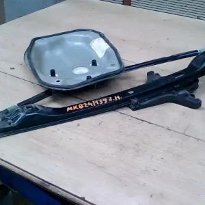 VW Golf V. 2003.10 - 2008.09 Jobb hátsó ablakemelő szerkezet elektromos motor nélkül 5 ajtós bontott alkatrész Gyors kiszállítás