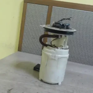 VW Golf V. 2003.10 - 2008.09 üzemanyag szivattyú 1.6 i bontott alkatrész Ajánlat