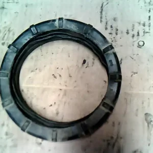 VW PASSAT 88-93 üzemanyag szivattyú befogató műanyag anya bontott alkatrész Exkluzív ajánlat