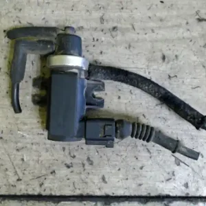 Expressz szállítás VW PASSAT 88-93 Vákuum szelep bontott alkatrész