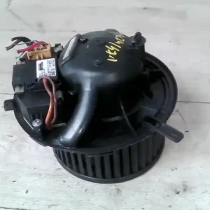 Kedvezmény VW Passat (B6) 2005.03.01-2010.10.31 Fűtőmotor bontott alkatrész