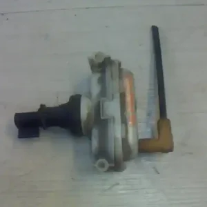 VW PASSAT 88-93 Csomagtérajtó központi zár motor 4 ajtósbontott alkatrész Különleges ajánlat