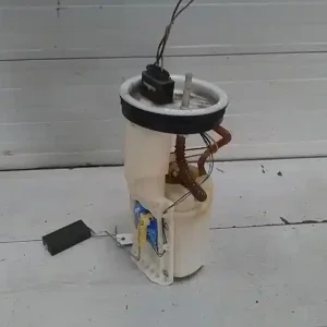 Árcsökkenés VW PASSAT 00.11-05.02 B5.5 üzemanyag szivattyú bontott alkatrész