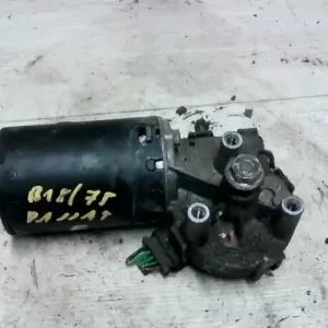 Exkluzív ajánlat VW PASSAT 88-93 Ablaktörlő motor első 5 vezetékes bontott alkatrész