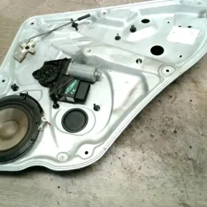 VW PASSAT 96.10-00.10 B5 Jobb hátsó ablakemelő szerkezet elektromos 4 ajtós bontott alkatrész Nézd meg most