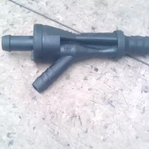 Vedd meg online VW PASSAT 96.10-00.10 B5 Vákuum szelep bontott alkatrész