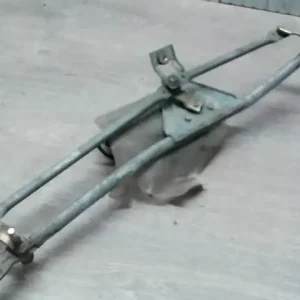 VW POLO CLASSIC 95.07-99.10 Ablaktörlő mechanika motorral első bontott alkatrész Kihagyhatatlan ajánlat