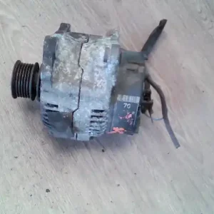 Kiárusítás VW POLO CLASSIC 95.07-99.10 Generátor. 6 bordás bontott alkatrész