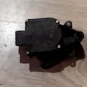 VW POLO CLASSIC 99.10-01.09 Fűtésszabályzó zsalu állító motor bontott alkatrész Legnépszerűbb