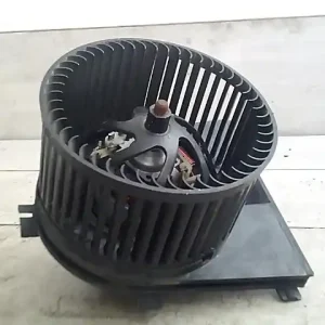 Kedvezményes ár VW POLO CLASSIC 99.10-01.09 Fűtőmotor nem klímás 1.4i bontott alkatrész