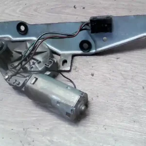 VW POLO II. 91-94 Ablaktörlő motor hátsó 3 ajtós bontott alkatrész Korlátozott ajánlat