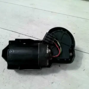 Kihagyhatatlan ajánlat VW POLO III. 94-99 Ablaktörlő motor első bontott alkatrész