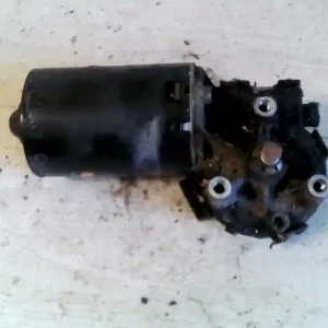 Azonnali szállítás VW POLO III. 94-99 Ablaktörlő motor első 5 vezetékes bontott alkatrész