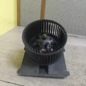 Alacsony ár VW POLO IV. 99-02 Fűtőmotor 1.4 i bontott alkatrész