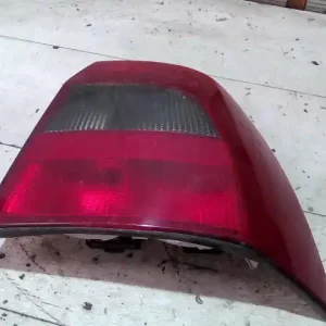 Végkiárusítás OPEL VECTRA B 99-01 Jobb hátsó lámpa bontott alkatrész