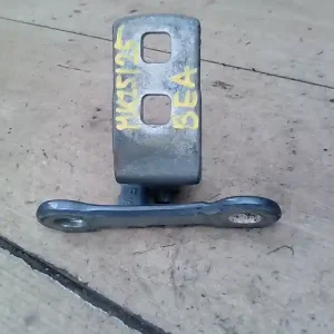 Vásárlói kedvenc OPEL VECTRA C 01-05 Bal első alsó ajtózsanér 4 ajtós bontott alkatrész