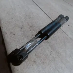 Végkiárusítás OPEL VECTRA C 01-05 Csomagtérajtó kitámasztó teleszkóp pár 4 ajtós bontott alkatrész