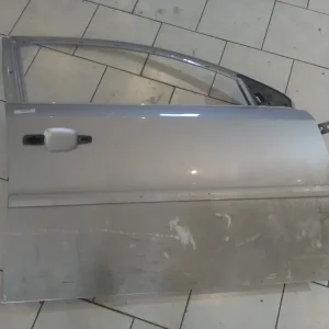 Akciós ár OPEL VECTRA C 01-05 Jobb első ajtóezüst bontott alkatrész