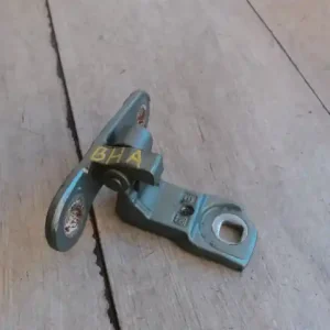 Alacsony ár OPEL VECTRA C 01-05 Bal hátsó alsó ajtózsanér 4 ajtós bontott alkatrész