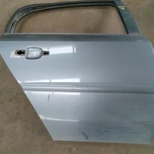 Árengedmény OPEL VECTRA C 01-05 Jobb hátsó ajtó. 4 ajtós bontott alkatrész