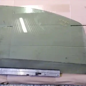 Szuper ajánlat OPEL ZAFIRA 05.09.01-07.08.31 Jobb első ajtóüveg bontott alkatrész