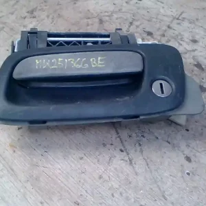 Bestseller OPEL Zafira 98.09.01-05.08.31 Bal első külső kilincs bontott alkatrész