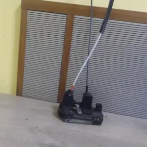 Újdonság OPEL Zafira 98.09.01-05.08.31 Bal hátsó ajtó zárszerkezet központi záras 5 ajtós bontott alkatrész