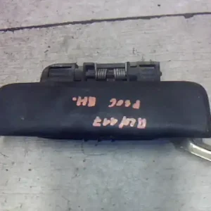 Ajánlat PEUGEOT 106 91-96 Bal hátsó külső kilincs 5 ajtós bontott alkatrész