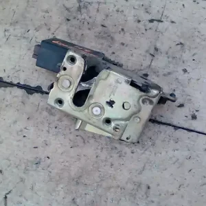 Biztonságos fizetés PEUGEOT 106 96- Jobb hátsó ajtó zárszerkezet központi záras bontott alkatrész