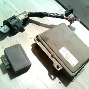 Utolsó esély PEUGEOT 106 96- Motorvezérlő egység ecu pcm modul 1.0 ibontott alkatrész