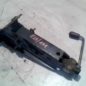 Utolsó esély PEUGEOT 205 Autóemelő bontott alkatrész