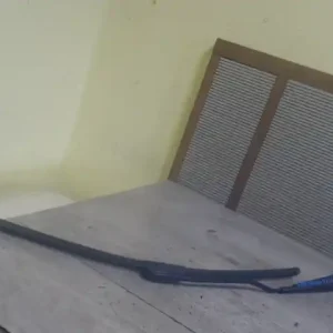 Vedd meg most PEUGEOT 206 Ablaktörlő kar bal első bontott alkatrész