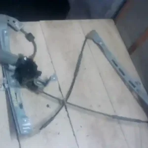 Ajánlat PEUGEOT 206 Bal első ablakemelő szerkezet elektromos 5 ajtós bontott alkatrész