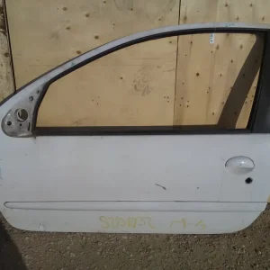 Azonnali szállítás PEUGEOT 206 Bal első ajtó. 3 ajtós, fehér bontott alkatrész