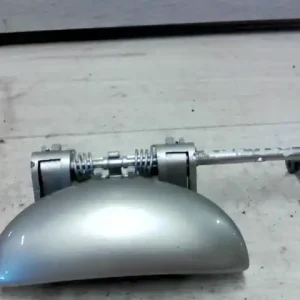 Azonnal elérhető PEUGEOT 206 Bal első külső kilincs bontott alkatrész