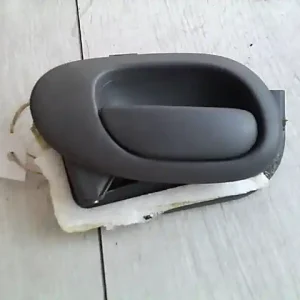 Szuper ajánlat PEUGEOT 206 Bal hátsó belső kilincs bontott alkatrész