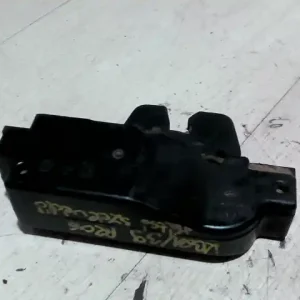 Alacsony ár PEUGEOT 206 Csomagtér ajtó zárszerkezet hátsó szélvédőn bontott alkatrész