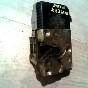 Vedd meg online PEUGEOT 206 Jobb első ajtó zárszerkezet központizáras 5 ajtósbontott alkatrész