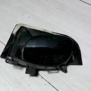 Azonnali szállítás PEUGEOT 206 Jobb hátsó belső kilincs bontott alkatrész