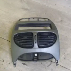 Akció PEUGEOT 206 Középkonzol keret bontott alkatrész