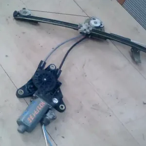 Utolsó esély PEUGEOT 306 93-97 Jobb első ablakemelő szerkezet elektromos 5 ajtós bontott alkatrész