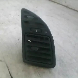 Vásárlói kedvenc PEUGEOT 306 93-97 Szellőző jobb bontott alkatrész