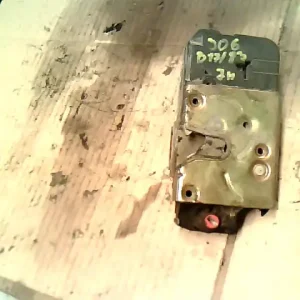 Vedd meg online PEUGEOT 306 97-02 Jobb hátsó ajtó zárszerkezet központi záras bontott alkatrész