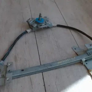 Vásárlói kedvenc PEUGEOT 307 01-05 Bal hátsó ablakemelő szerkezet mechanikus 5 ajtós bontott alkatrész