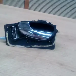 Szuper akció PEUGEOT 307 01-05 Bal hátsó belső kilincs 5 ajtós bontott alkatrész
