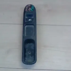 Szuper ajánlat PEUGEOT 307 01-05 Jobb első ablakemelő kapcsoló bontott alkatrész