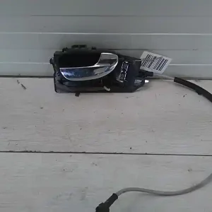 Azonnal elérhető PEUGEOT 307 01-05 Jobb első belső kilincs bontott alkatrész