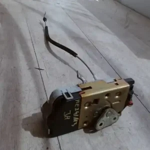 Vedd meg online PEUGEOT 307 01-05 Jobb hátsó ajtó zárszerkezet központi záras 4 ajtós bontott alkatrész